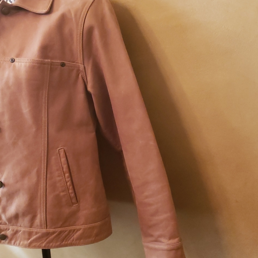 Leather jacket - Picture 2 of 9